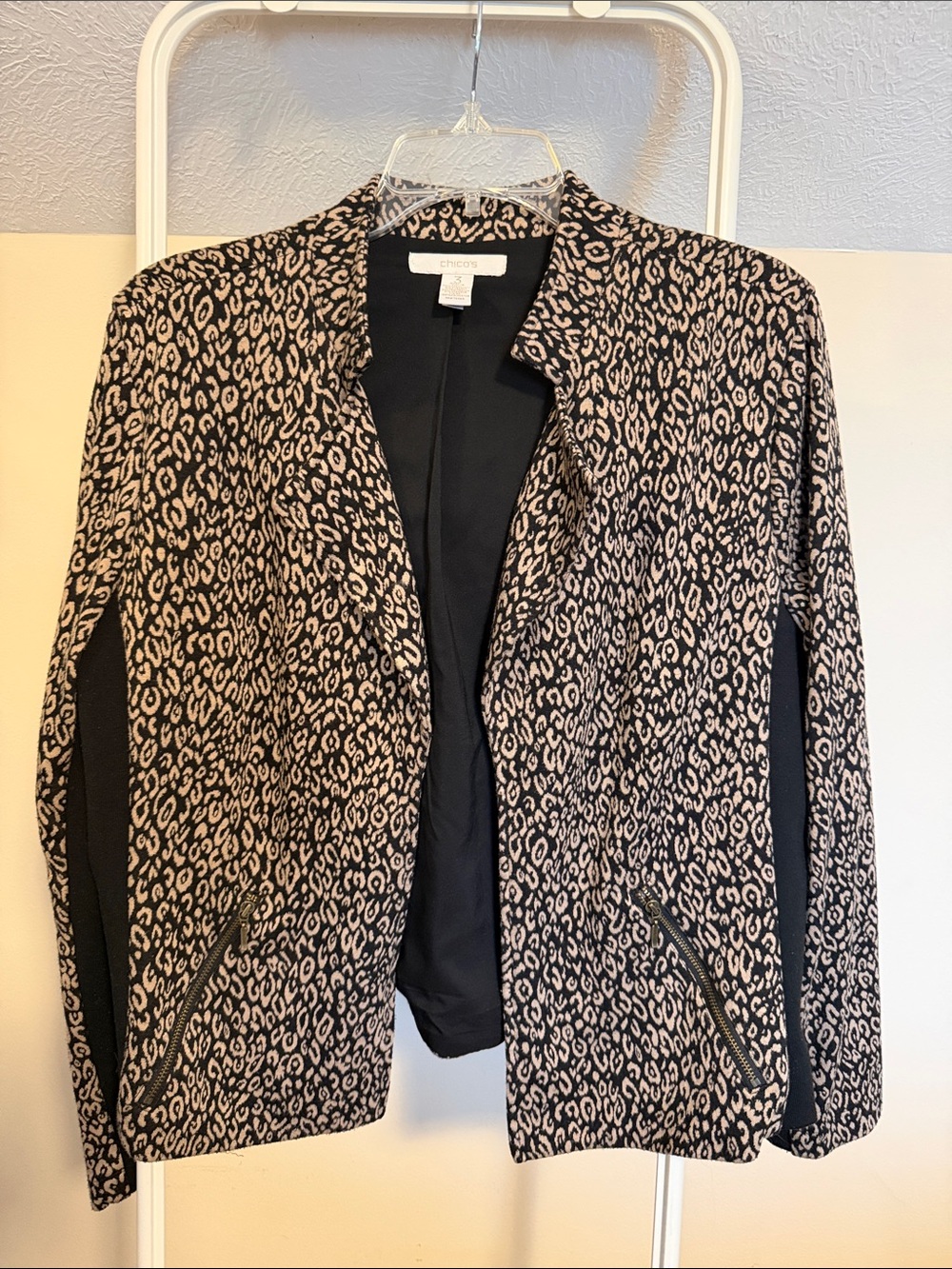Chico's animal print knit open front blazer jacket - size 3 (XL)